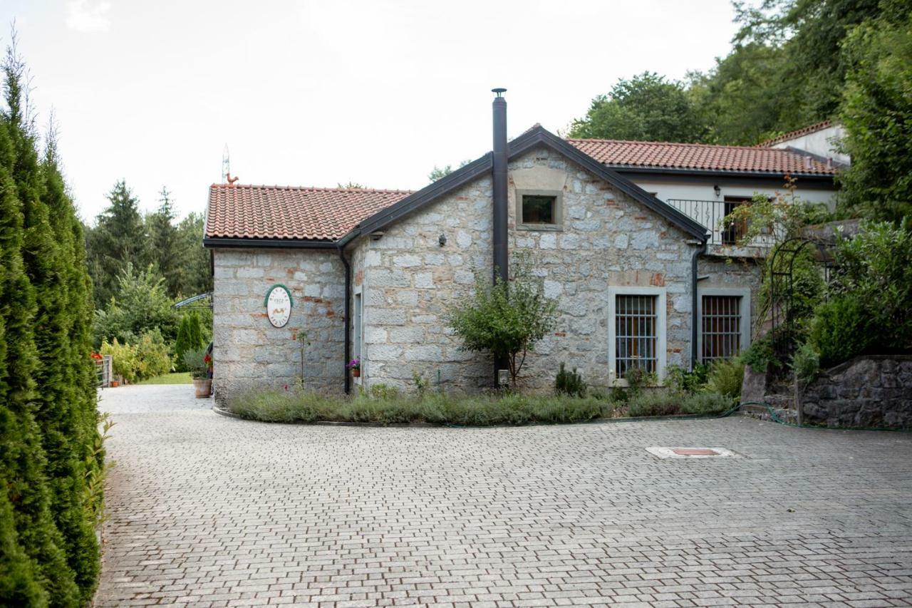 Villa Anton - The Old Dairy Hrusica  エクステリア 写真
