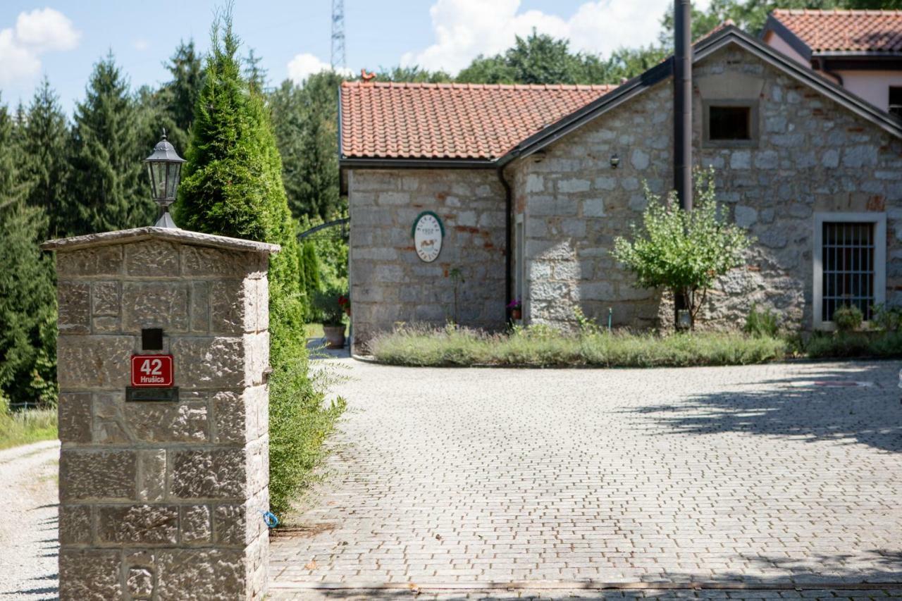 Villa Anton - The Old Dairy Hrusica  エクステリア 写真