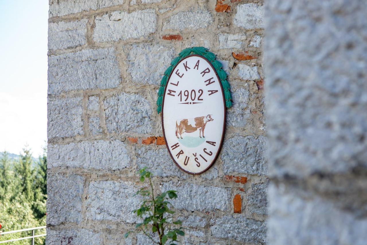 Villa Anton - The Old Dairy Hrusica  エクステリア 写真